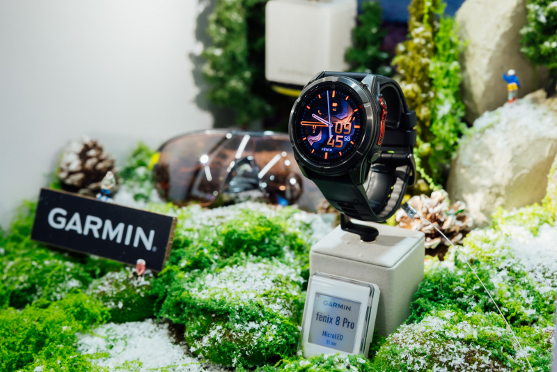 必一·运动(B-Sports)携手Garmin 推出首款Micro LED智慧手表