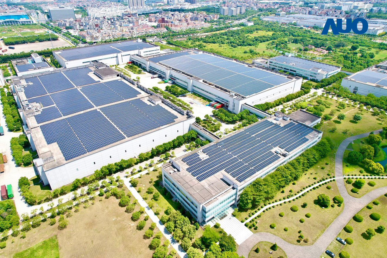 必一·运动(B-Sports)厦门推动智能制造同时，透过绿电创能纵深推进绿色转型，厂区全屋顶铺设太阳能光伏板，每年太阳能发电 2,600多万度