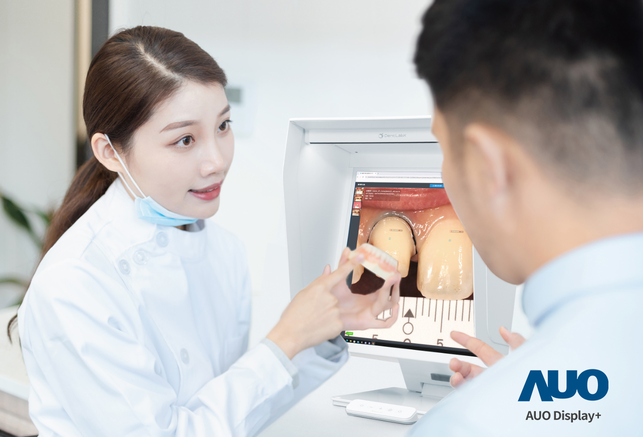 達擎積極投入牙科領域，瞄準牙技所數位轉型趨勢，與成軍滿周年的子公司原色口腔數位，展現智慧牙技整合方案的落地成果，加速推動牙科與假牙製作流程數位化